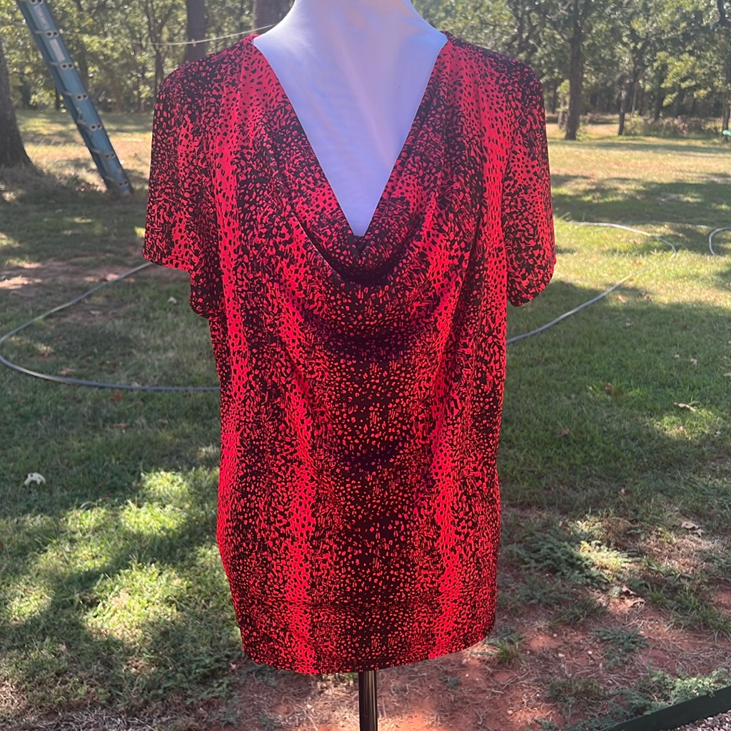 Nwot Jaclyn Smith Blouse 538